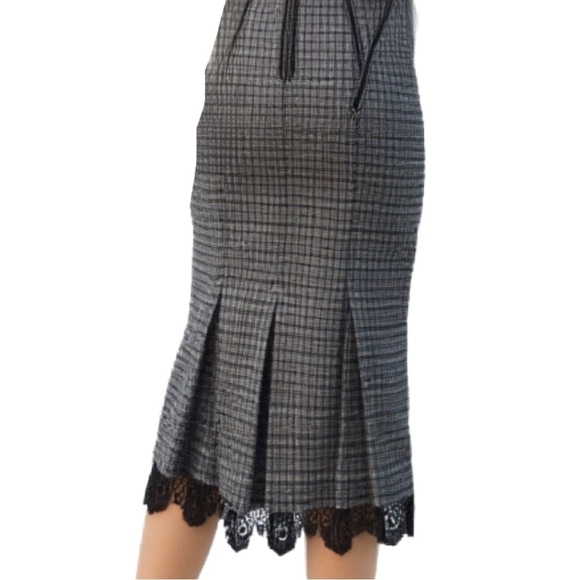 le chateau Dresses & Skirts - Le Chateau Vintage Check Pencil Skirt with Black Lace Trim Size XS